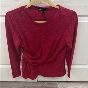 DG2 by Diane Gilman Red Crew Neck Sweater